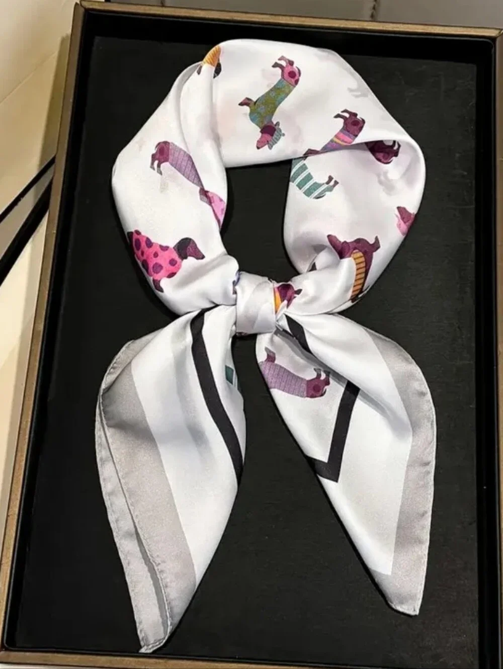 Silk-feel  Print Dog Pattern Scarf - Multicolor